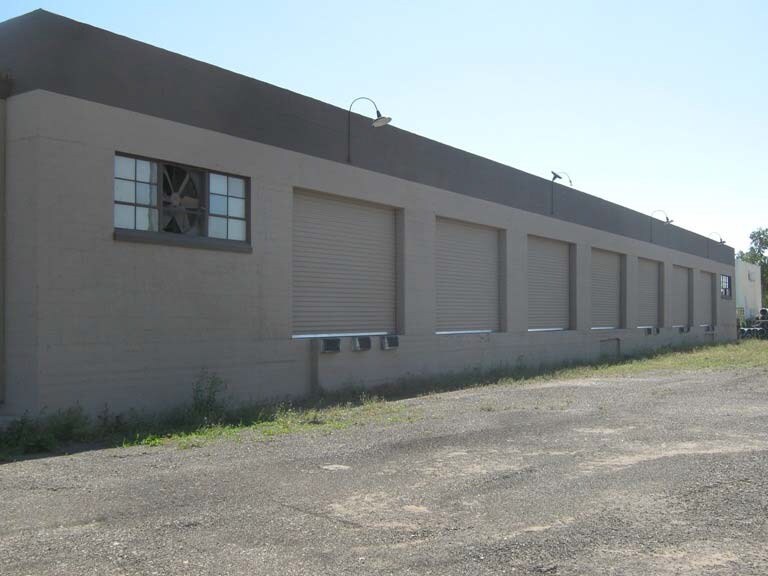 723 Railroad Ave, Winters, CA à louer - Photo du bâtiment - Image 2 de 14