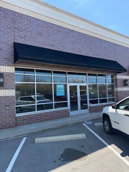 4800 Lebanon Pike, Nashville, TN à louer - Photo du bâtiment - Image 3 de 7