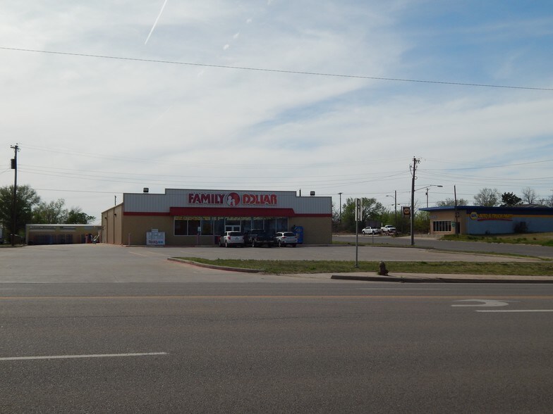 1115 N Main St, Shamrock, TX à vendre - Photo du bâtiment - Image 2 de 3