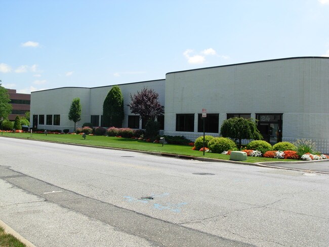More details for 24 Seaview Blvd, Port Washington, NY - Industrial for Lease