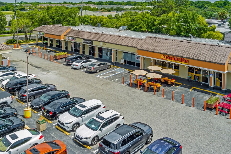 6426 Bowden Rd, Jacksonville, FL à vendre - Photo du bâtiment - Image 3 de 4