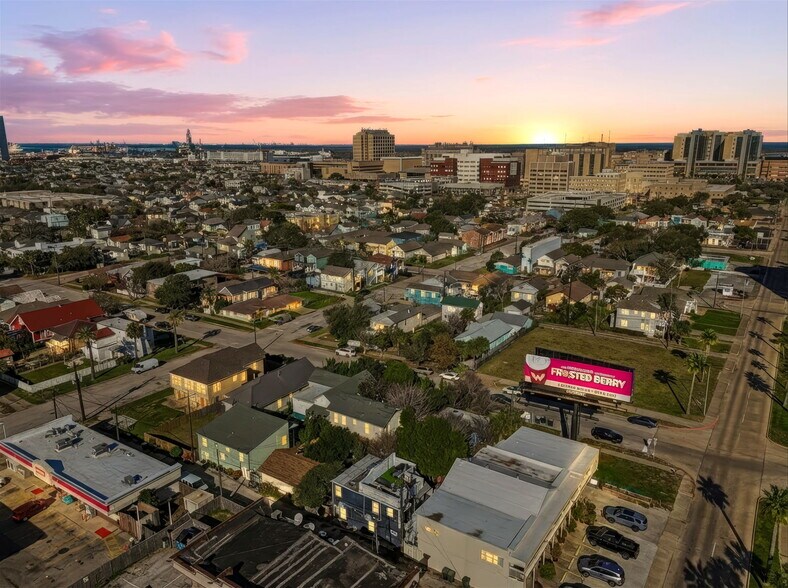609 Sealy St, Galveston, TX à vendre - Photo du bâtiment - Image 2 de 21