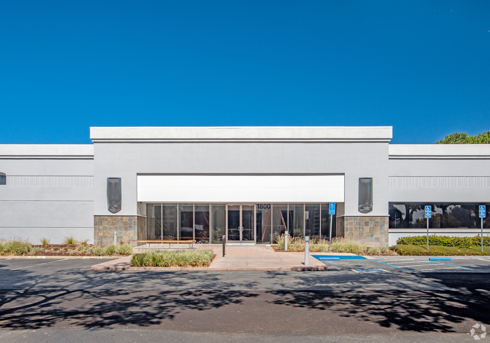 1800 Bering Dr, San Jose, CA for lease Primary Photo- Image 1 of 7