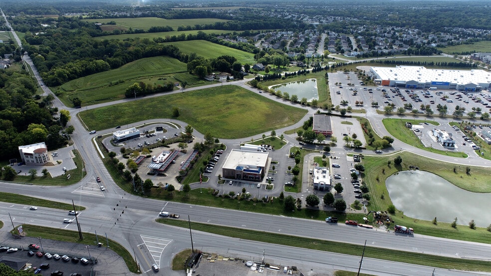 8000 Upland Bend, Camby, IN à vendre - Aérien - Image 2 de 2