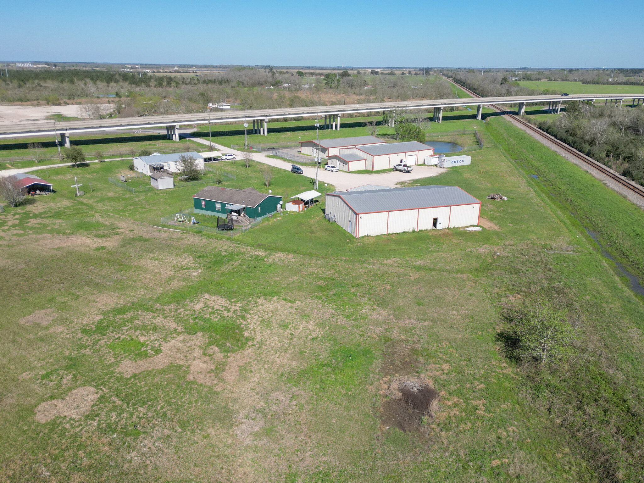 9335 FM 1960, Dayton, TX à louer Photo du b timent- Image 1 de 31