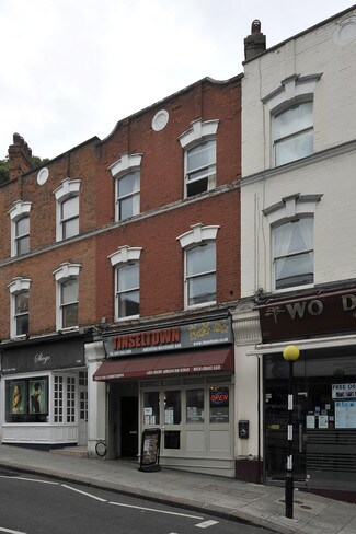 Plus de détails pour 104 Heath St, Londres - Commerce de détail à vendre