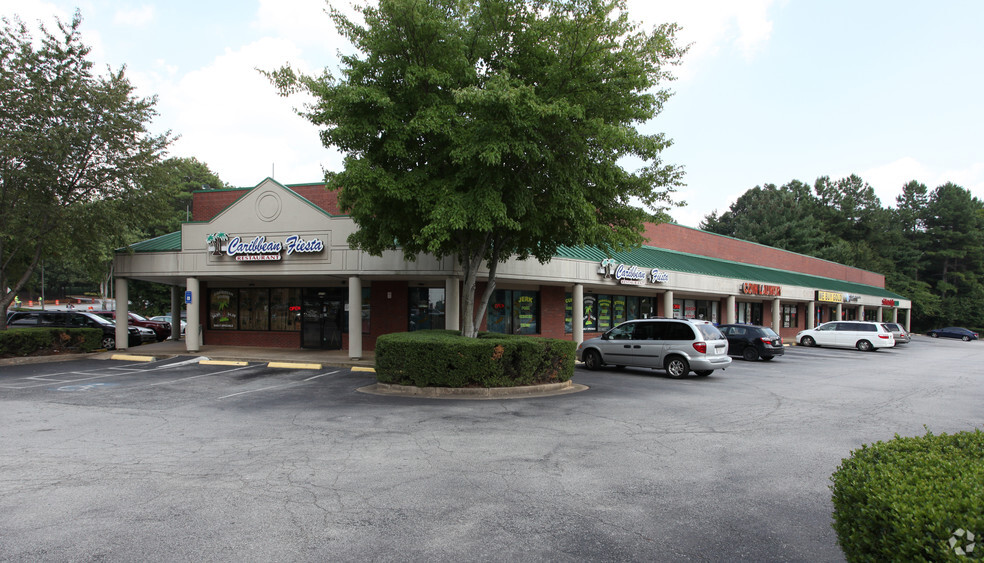 3375 Holcomb Bridge Rd, Norcross, GA for lease - Primary Photo - Image 1 of 9