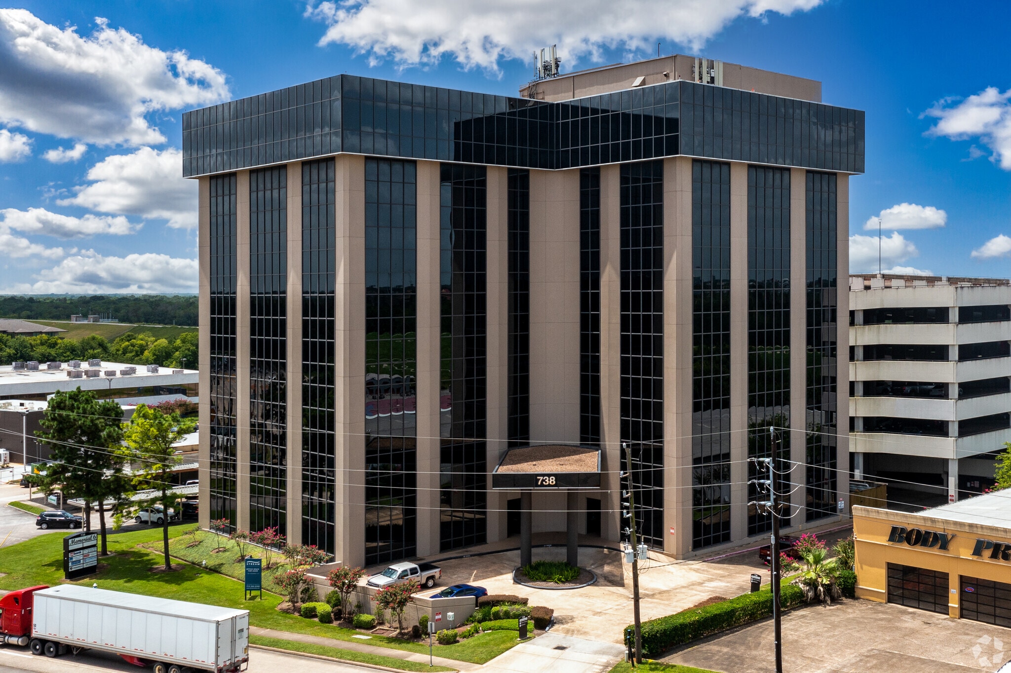 738 Highway 6 S, Houston, TX for lease Primary Photo- Image 1 of 9