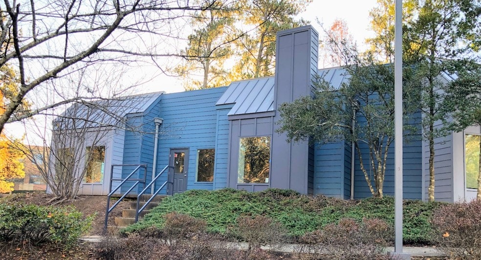 3081 Holcomb Bridge Rd, Norcross, GA à louer - Photo du bâtiment - Image 2 de 14