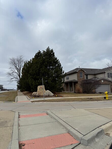 958 Regent Dr, Matteson, IL à vendre - Photo du bâtiment - Image 3 de 9
