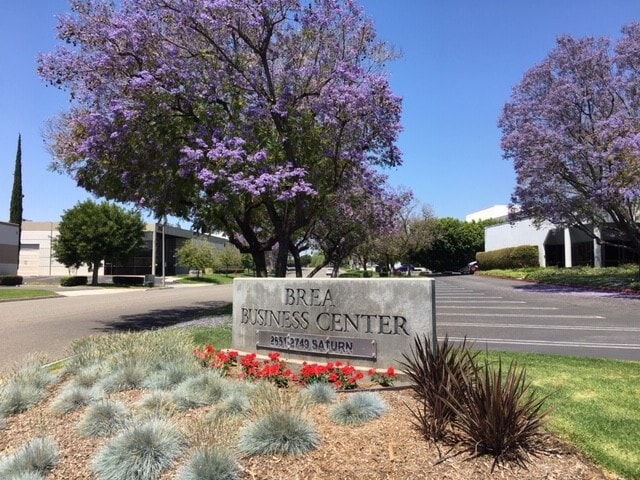 2675 Saturn St, Brea, CA for lease - Building Photo - Image 2 of 4