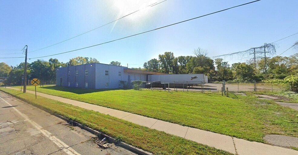 209 W Monroe Ave, Jackson, MI à louer - Photo du bâtiment - Image 1 de 5
