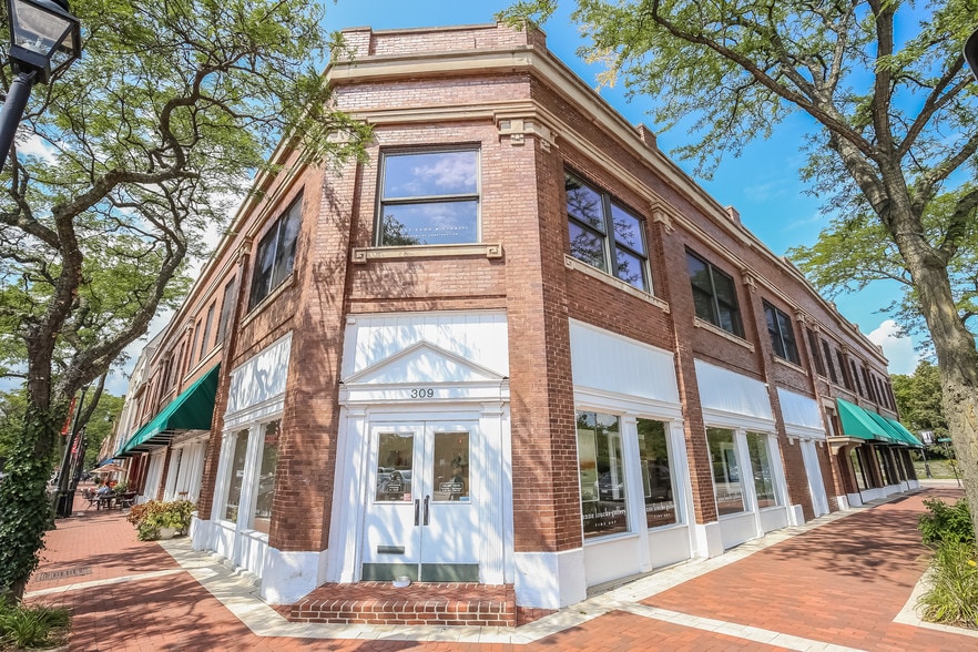 706 Green Bay Rd, Glencoe, IL for lease - Other - Image 1 of 17