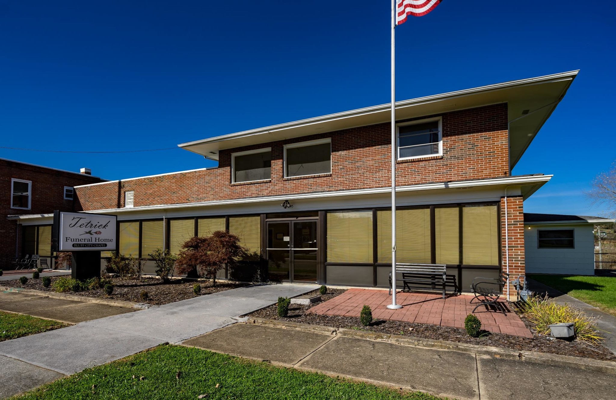 245 Main St, Bluff City, TN for sale Building Photo- Image 1 of 1