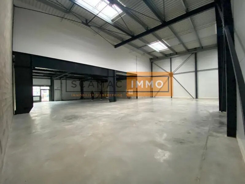 Industrial in Montmagny for lease Interior Photo- Image 1 of 6