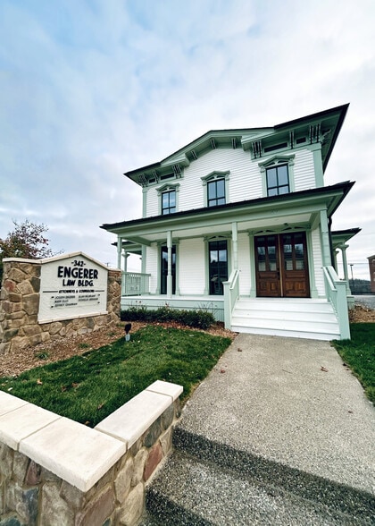342 E Main St, Northville, MI à louer - Photo du bâtiment - Image 2 de 2
