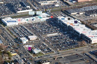 Plus de détails pour 900 Old Country Rd, Garden City, NY - Commerce de détail à louer