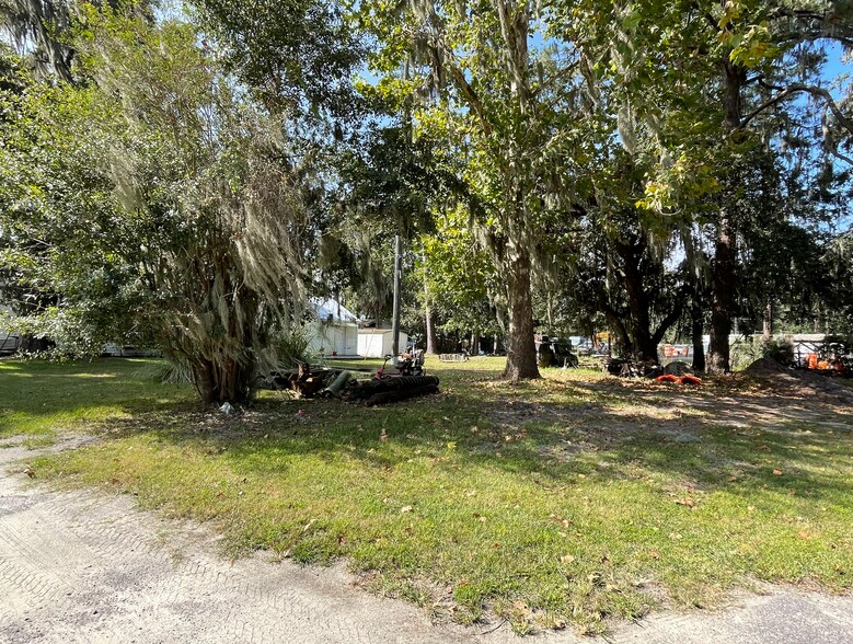 5130 Ogeechee Rd, Garden City, GA à vendre - Photo du bâtiment - Image 3 de 15