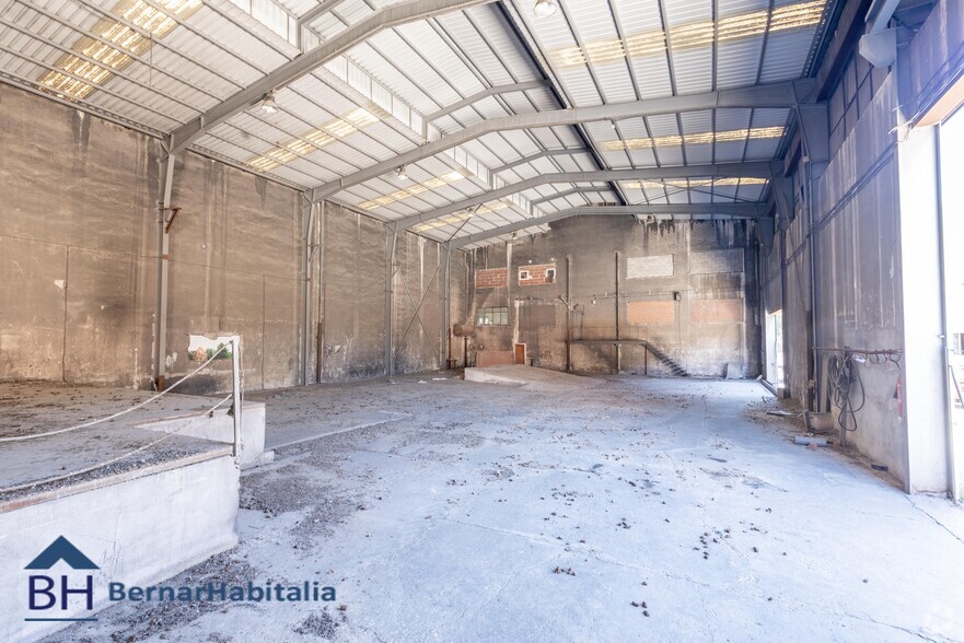 Calle de la Pirotécnia, 45, Madrid, Madrid for sale - Building Photo - Image 2 of 6