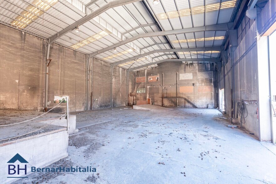 Calle de la Pirotécnia, 45, Madrid, Madrid à vendre - Photo du bâtiment - Image 2 de 6