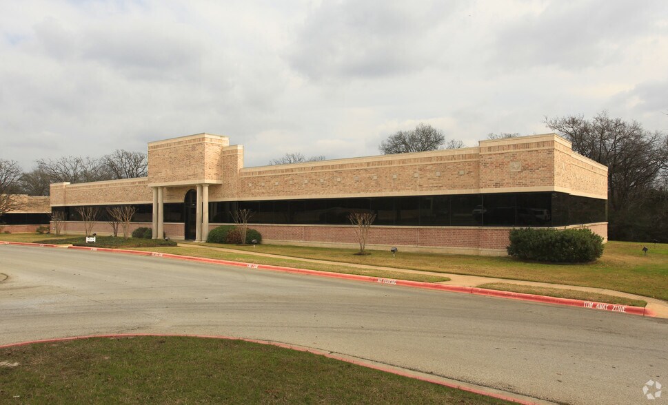 400 Technology Pky, College Station, TX for lease - Primary Photo - Image 1 of 5