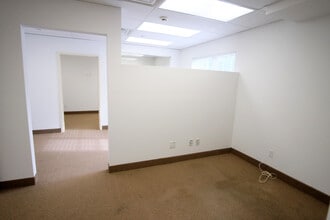 545-547 Saw Mill River Rd, Ardsley, NY for lease Interior Photo- Image 2 of 7