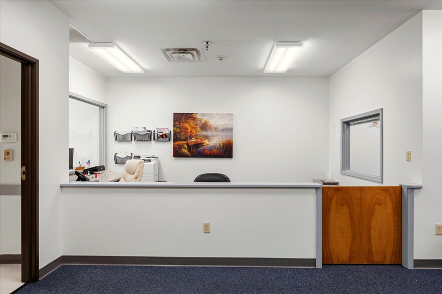 2-4 W Ohio St, Butler, MO for lease - Building Photo - Image 3 of 39