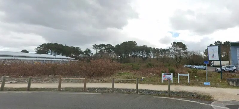 Land in Biganos for sale Building Photo- Image 1 of 3