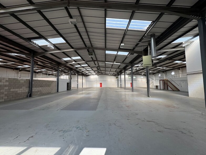 Wimsey Way, Alfreton for lease - Interior Photo - Image 2 of 6