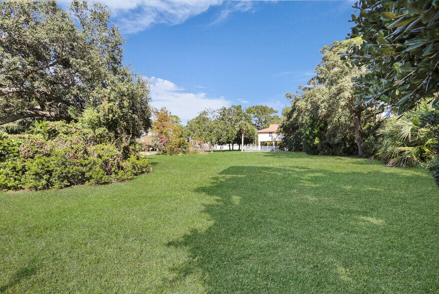 0 N 5th Ave, Tybee Island, GA à vendre - Photo du bâtiment - Image 2 de 31