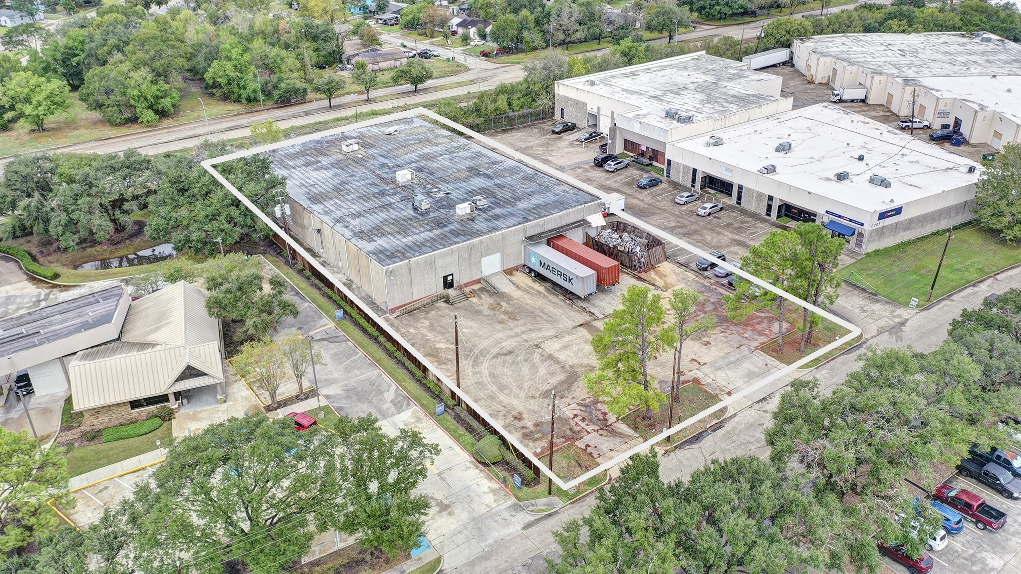 6131 Brookhill Dr, Houston, TX à louer Photo du bâtiment- Image 1 de 4