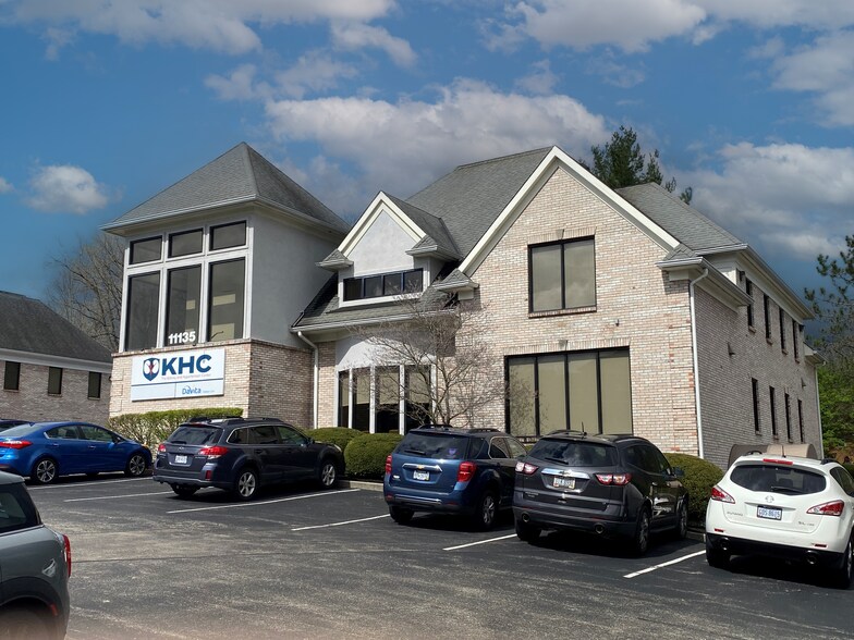 11135 Montgomery Rd, Cincinnati, OH à vendre - Photo du bâtiment - Image 2 de 6