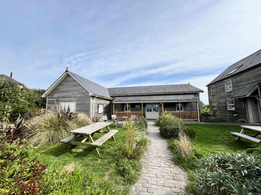 Barnett Way, Bryher for lease Primary Photo- Image 1 of 6