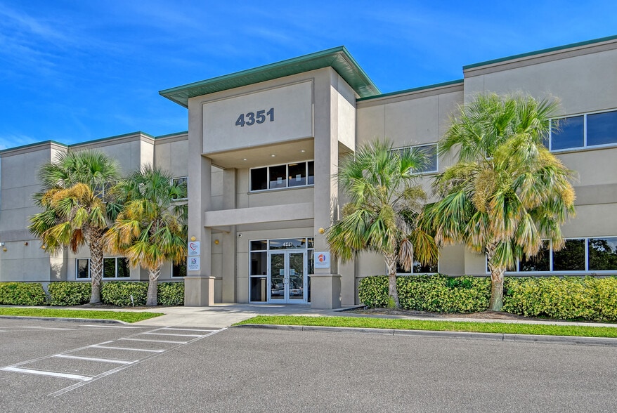 4351 Cortez Rd, Bradenton, FL for sale - Building Photo - Image 3 of 16