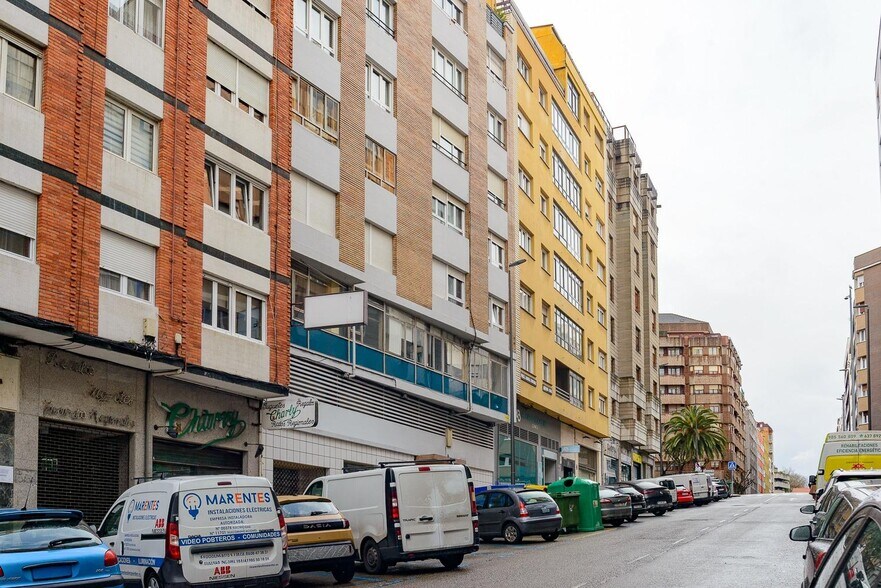 Immeuble residentiel dans Avilés, Asturias à vendre - Photo du bâtiment - Image 3 de 4