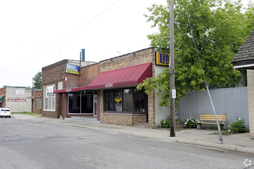 112 W Central Dr, Braham, MN for sale - Building Photo - Image 2 of 7