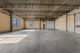 657 Ruby Ave, Waco, TX for lease Interior Photo- Image 2 of 24