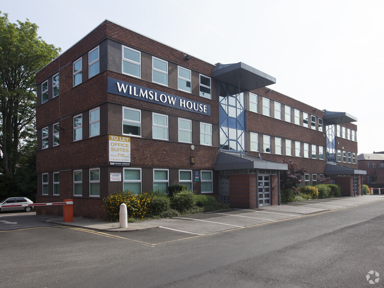 Grove Way, Wilmslow for lease - Primary Photo - Image 1 of 11