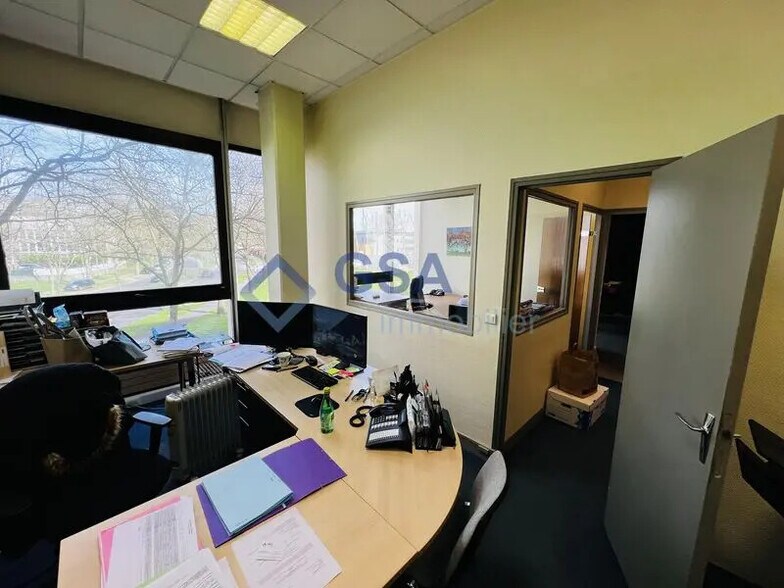 Bureau dans Évry-Courcouronnes à vendre - Photo intérieure - Image 3 de 8