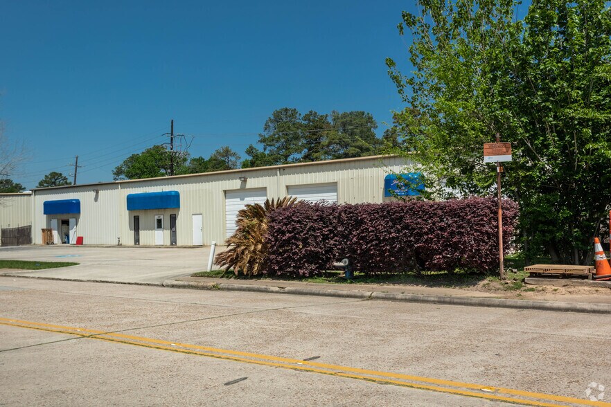 190 Magic Oaks Dr, Spring, TX à vendre - Photo du bâtiment - Image 3 de 6