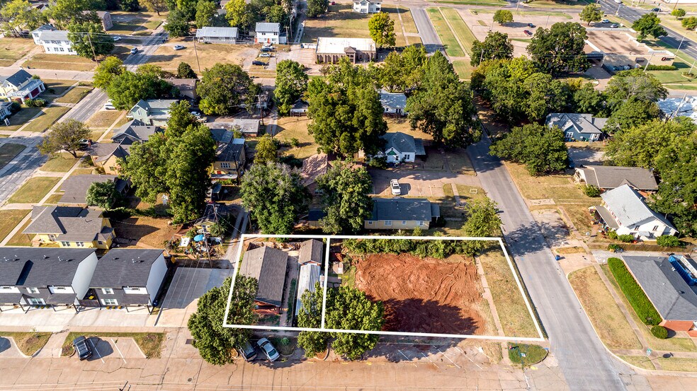 424 S Husband St, Stillwater, OK à vendre - Aérien - Image 1 de 10