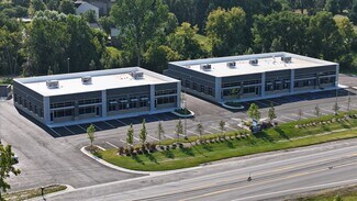 Plus de détails pour 26800 Pontiac Trl, South Lyon, MI - Bureau/Commerce de détail à louer
