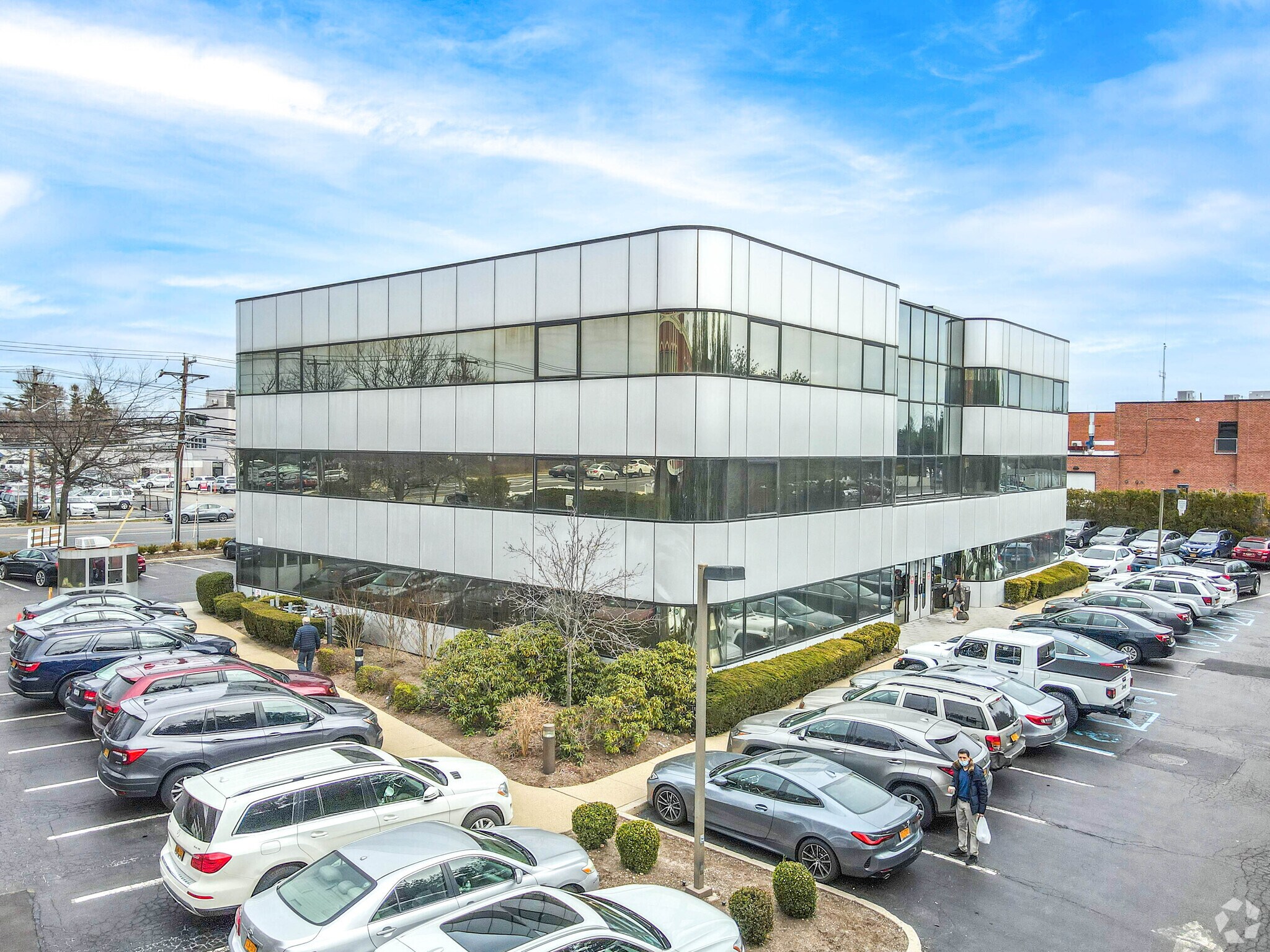 875 Old Country Rd, Plainview, NY à louer Photo principale- Image 1 de 4