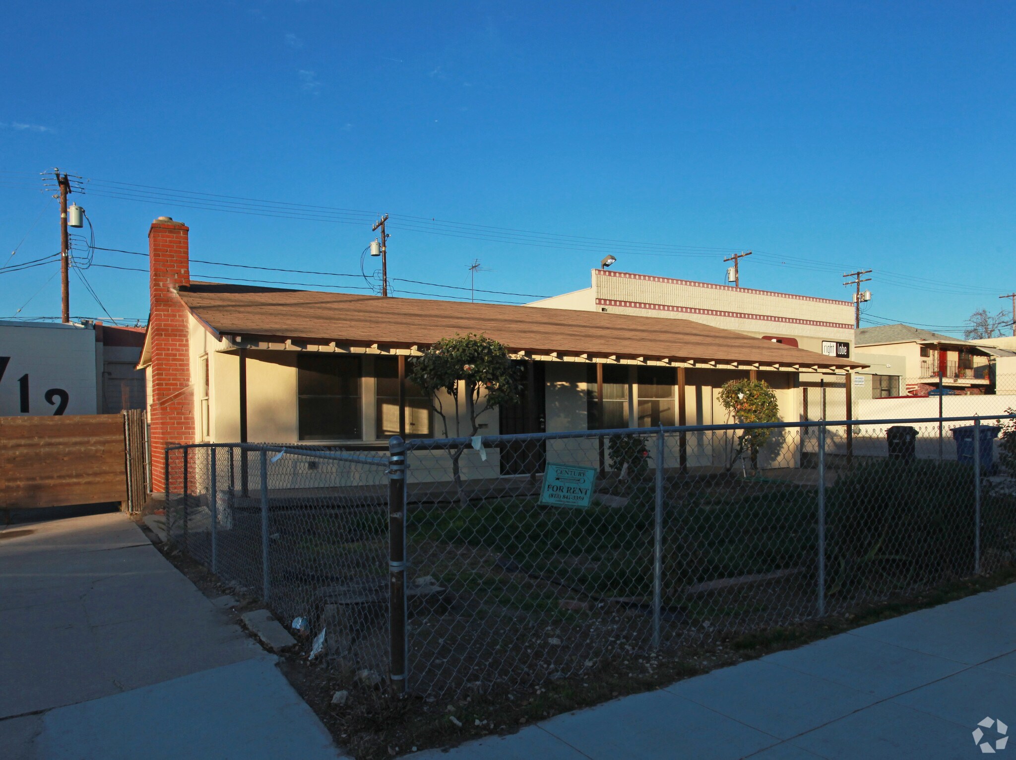 715 S Main St, Burbank, CA à vendre Photo du bâtiment- Image 1 de 1