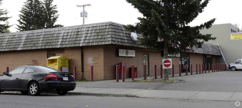 6618 20A St SE, Calgary, AB for lease - Building Photo - Image 3 of 22