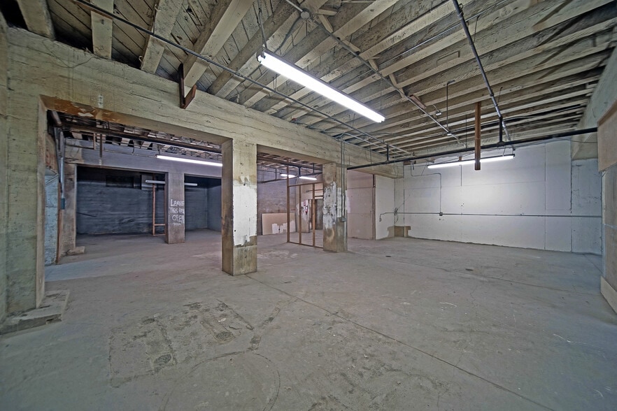 6220 S Tacoma Way, Tacoma, WA à louer - Photo intérieure - Image 2 de 4