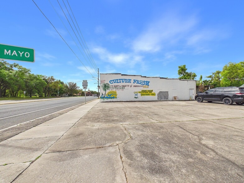 705 S Byron Butler Pkwy, Perry, FL for sale - Building Photo - Image 2 of 22