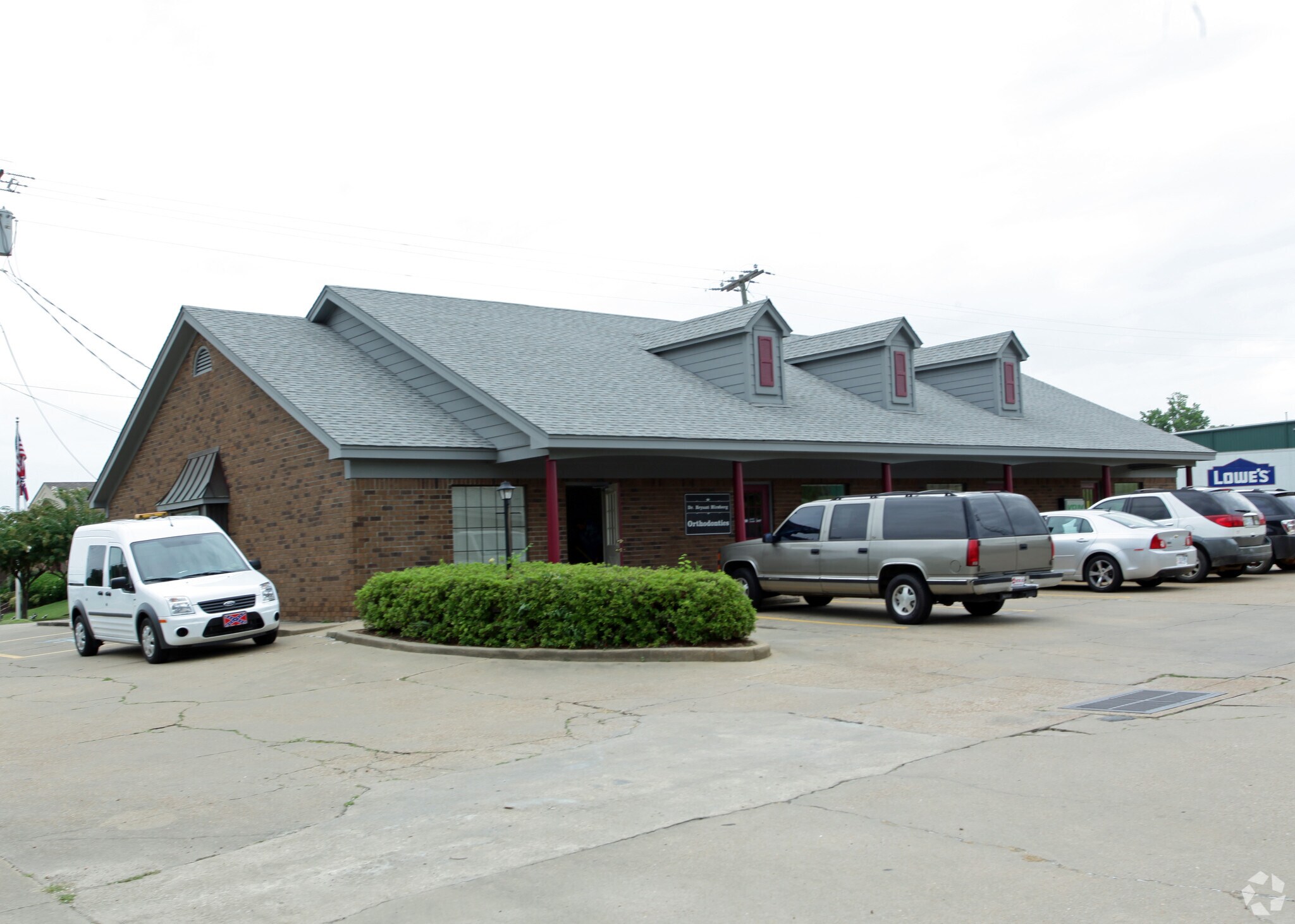 200 Highway 51 N, Batesville, MS à louer Photo du bâtiment- Image 1 de 3