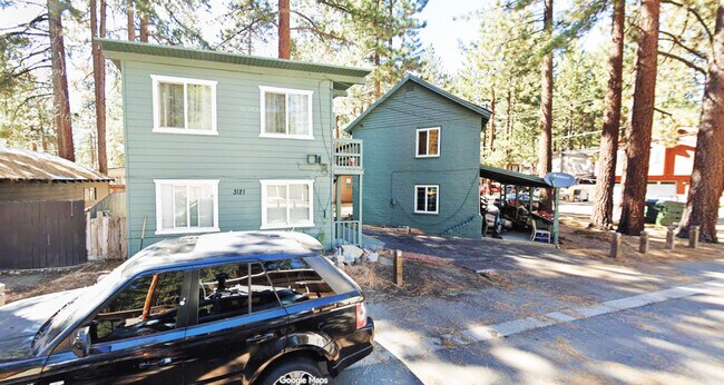 Plus de détails pour 3121 Pasadena Ave, South Lake Tahoe, CA - Multi-résidentiel à vendre