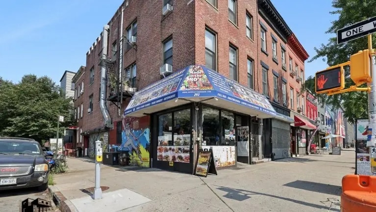 292 Graham Ave, Brooklyn, NY for lease - Building Photo - Image 2 of 5